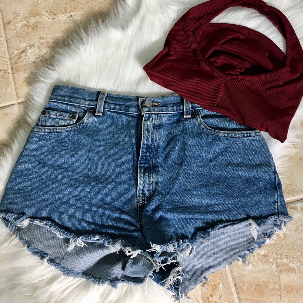 Cut Off Levi’s Jean Shorts